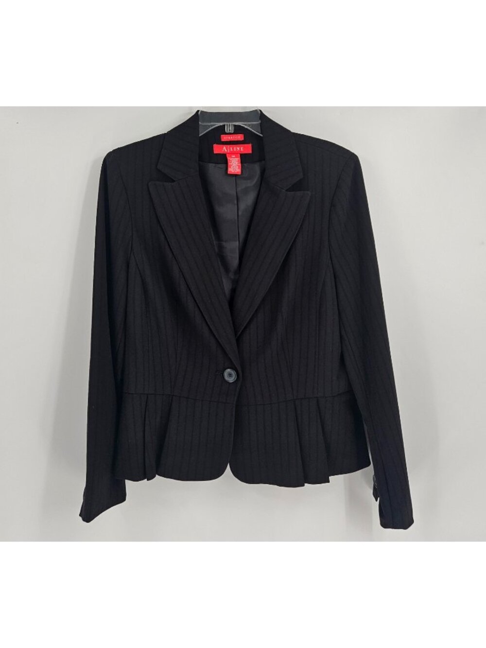A Line Black Pinstripe Stretch Pleated Hem Blazer Jacket Size 14 NWT